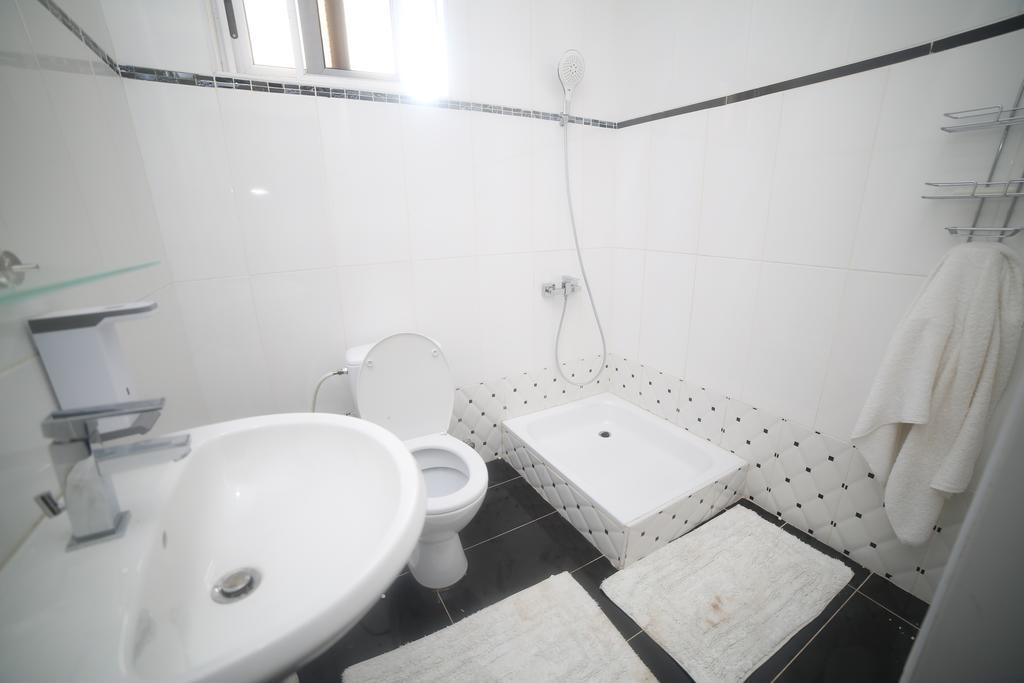 Akmary Guest House Ogbodjo Bagian luar foto