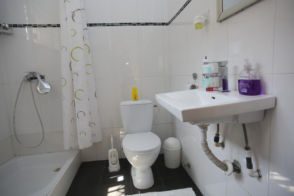 Akmary Guest House Ogbodjo Bagian luar foto